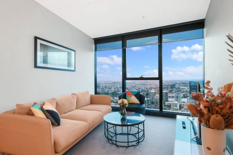 Luxury 1 Bedroom Retreat In Brisbane City With Pool And Gym - Darwin Holiday 0