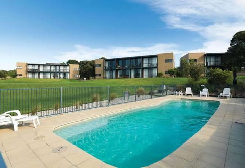 Luxury 1BR Apartment - Golf & Hot Springs Retreat! - Darwin Holiday 2