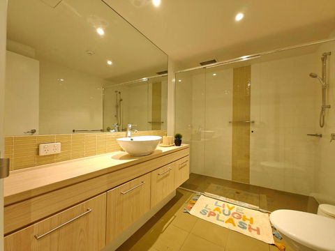 Luxury 2BR Apartment In The Heart Of CBD - Darwin Holiday 2