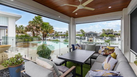 Luxury & Style On The Canal - Darwin Holiday 1