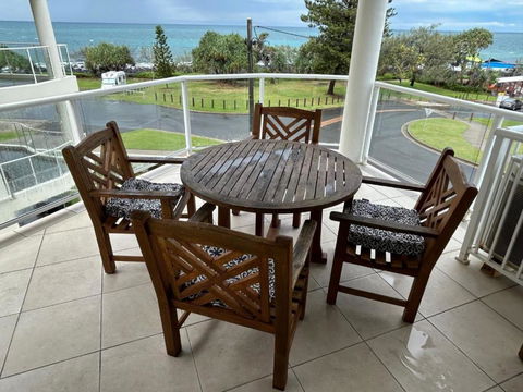 Luxury Ocean Front Apartment At The Bargara Blue Resort - Darwin Holiday 1