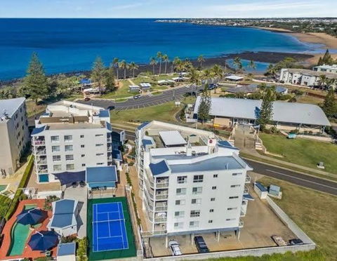 Luxury Ocean Front Apartment At The Bargara Blue Resort - Darwin Holiday 0