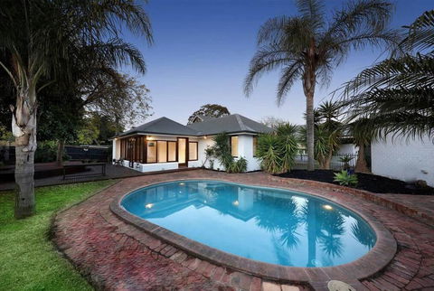Luxury 5 Bedrooms, Pool, Quiet - Darwin Holiday 0