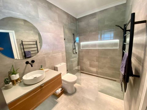 Luxury Accomodation, Farm Stay, Stunning Views Near Daylesford - Darwin Holiday 2
