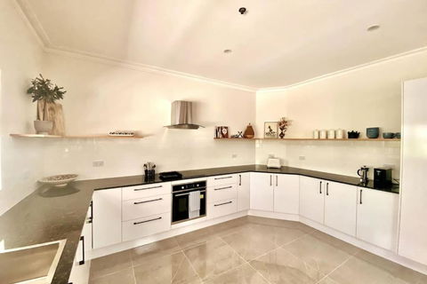 Luxury And Cosy Family Retreat - Darwin Holiday 3