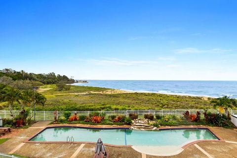 Luxury Beach Front Apartment - Darwin Holiday 3
