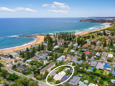Luxury Beach House - Footsteps To Beach - Darwin Holiday 0