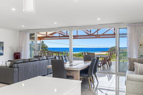 Luxury Beach House - Darwin Holiday 3