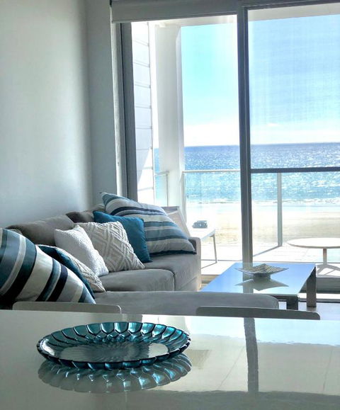 Luxury Beachfront Apartment - Darwin Holiday 0
