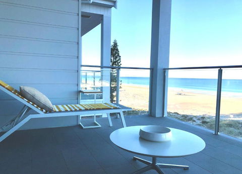 Luxury Beachfront Apartment - Darwin Holiday 3