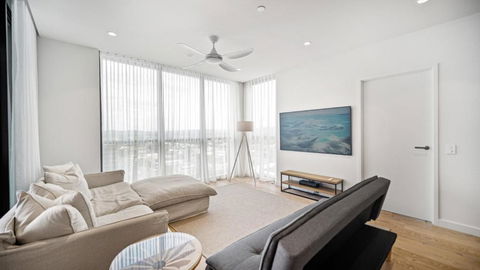 Luxury Beachside Apartment - Darwin Holiday 3