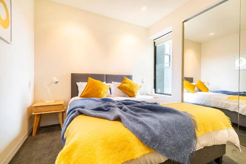 Luxury Beachside Apartment - Darwin Holiday 2