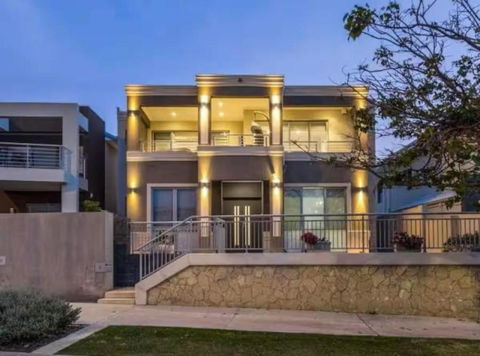Luxury Beachside Residence - Darwin Holiday 0