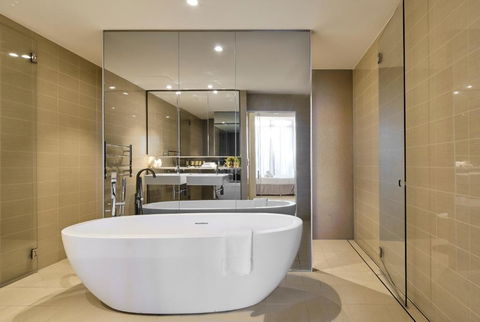 Luxury Bondi Beachside Apartment - Pacific - Darwin Holiday 0