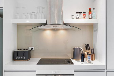 Luxury CBD Living- 2 Bedroom 2 Bathroom Apartment - Darwin Holiday 3