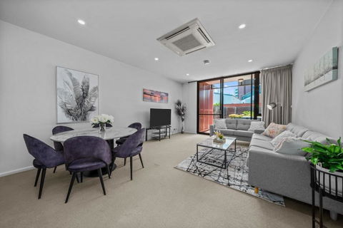 Luxury Central Hobart Apartment Free Parking - Darwin Holiday 1