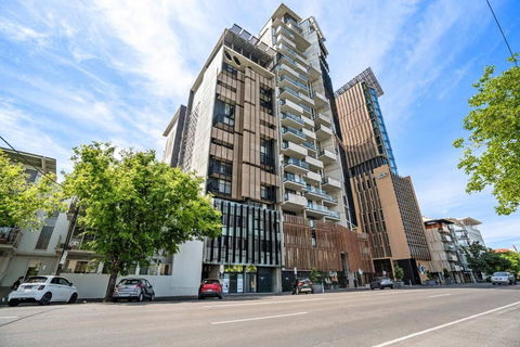 Luxury Heights On Flinders - Darwin Holiday 3