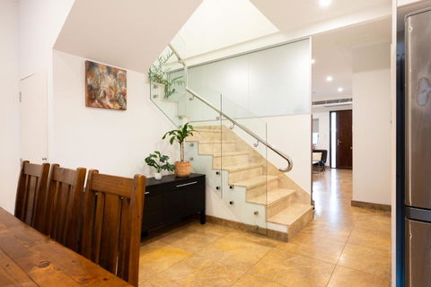 Luxury Home In Mascot, Minutes To CBD And Sydney Airports - Darwin Holiday 2