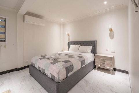 Luxury Living 2 Bedrooms 4 Beds 2B Athrooms In Southern Brisbane+ Parking - Darwin Holiday 2