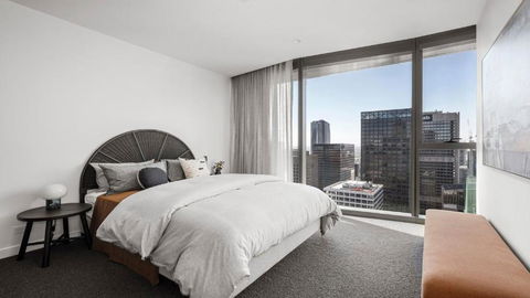 Luxury Living In Melbourne-s Premier Collins Arch - Darwin Holiday 1