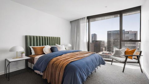 Luxury Living In Melbourne-s Premier Collins Arch - Darwin Holiday 2