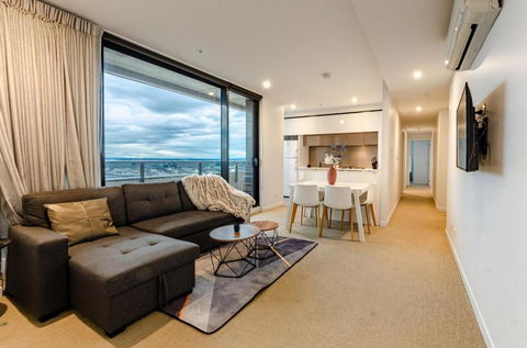 Luxury Living On Top Floors 3 Bedroom Melbournecbd - Darwin Holiday 0