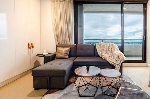 Luxury Living On Top Floors 3 Bedroom Melbournecbd - Darwin Holiday 2
