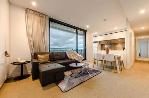 Luxury Living On Top Floors 3 Bedroom Melbournecbd - Darwin Holiday 1