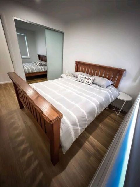 Luxury New 5 Bedroom 3 Bathroom+ Study/ Back Yd - Darwin Holiday 2