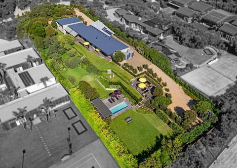 Luxury Portsea Sanctuary Gas Heat Pool & Gardens - Darwin Holiday 0
