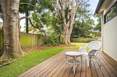 Luxury Retreat & Spacious 4BR House In Willoughby - Darwin Holiday 1
