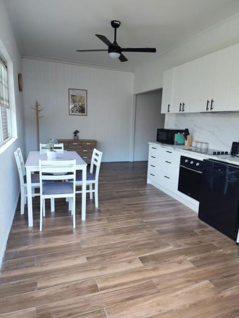 Luxury Stay In Hervey Bay - Darwin Holiday 0