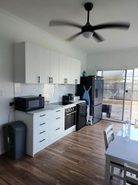 Luxury Stay In Hervey Bay - Darwin Holiday 1