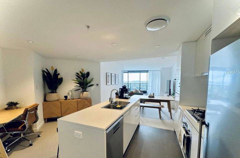 Luxury Stays - Skytower Brisbane L26 - Darwin Holiday 0