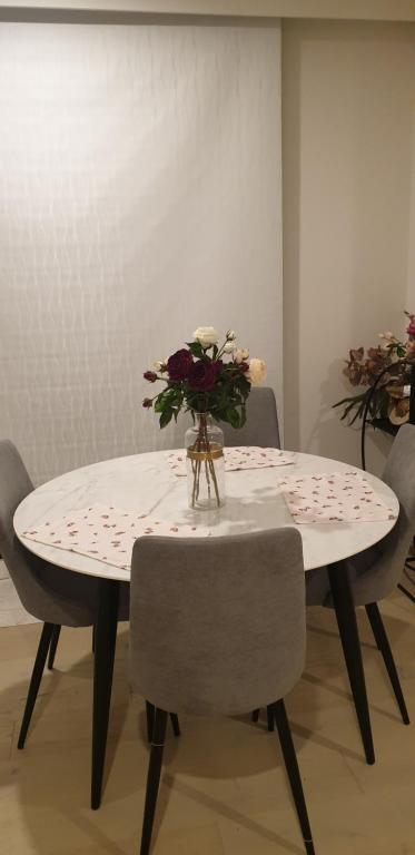 M-city Apartment - Darwin Holiday 0