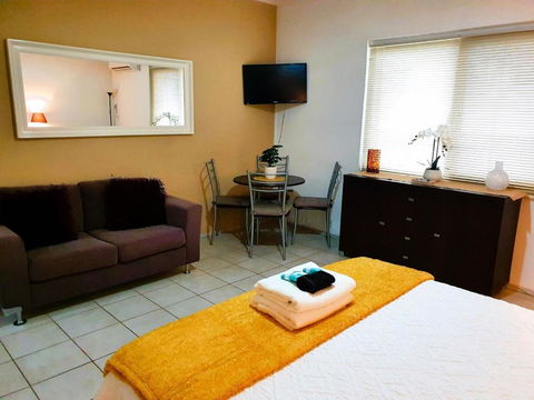 M104 West Perth Studio Apartment Near Kings Park - Darwin Holiday 1