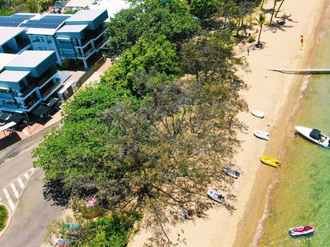 Maggies Beachfront Apartment 9 - Darwin Holiday 2
