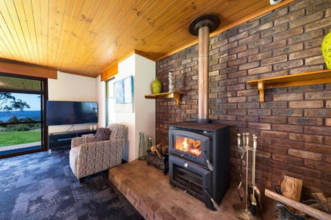 Magic Mountain At Smiths Lake - Darwin Holiday 2