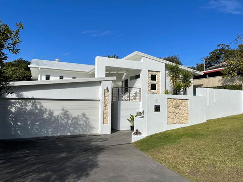 Magnolia Central Coffs Harbour - Darwin Holiday 1