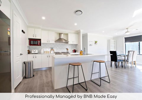 Magnolia Entertainer - Firepit, Pets Welcome - Darwin Holiday 0