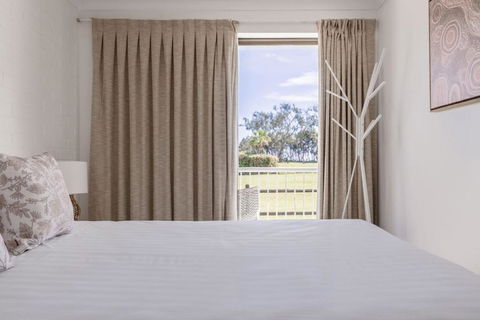 Main Beach Apartments - Darwin Holiday 1