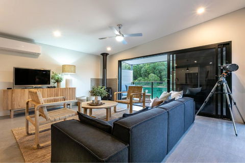 Maison Du Lac - House On Lake, Close To Town - Darwin Holiday 3