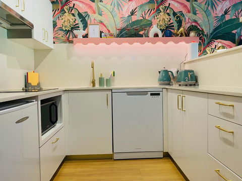 Manly Vibes - Fabulous Design With Gym, Sauna, Streaming, Right Opposite Wharf & Beach - Darwin Holiday 2