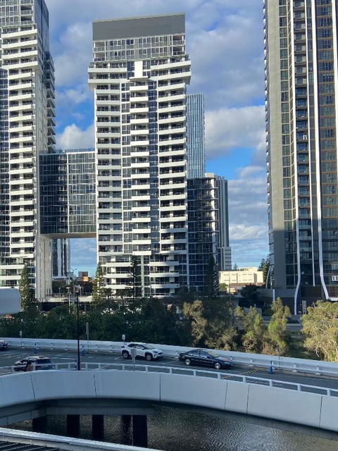 Luxury Casino Apartment In Broadbeach Island - Darwin Holiday 2