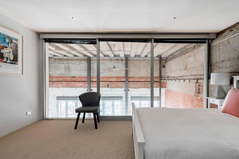 Luxury Warehouse Loft - Darwin Holiday 3