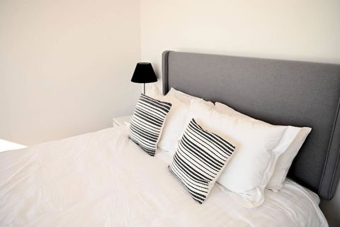 Luxury Modern Farm Stay Home In Southern Highlands - Darwin Holiday 2