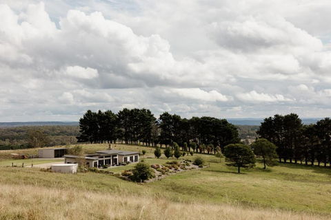 Luxury Modern Farm Stay Home In Southern Highlands - Darwin Holiday 0