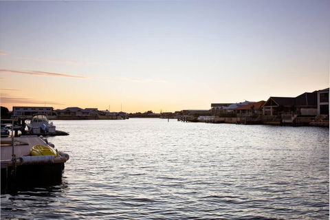 Luxury Waterfront Canal Estate With Private Jetty - Pet Friendly - Darwin Holiday 1