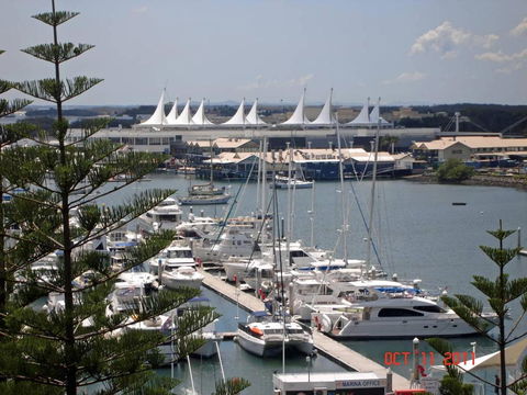 Main Beach Waterfront Apartment - Darwin Holiday 0