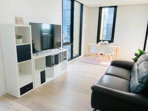 Melbourne CBD Empire Apartment - Darwin Holiday 3